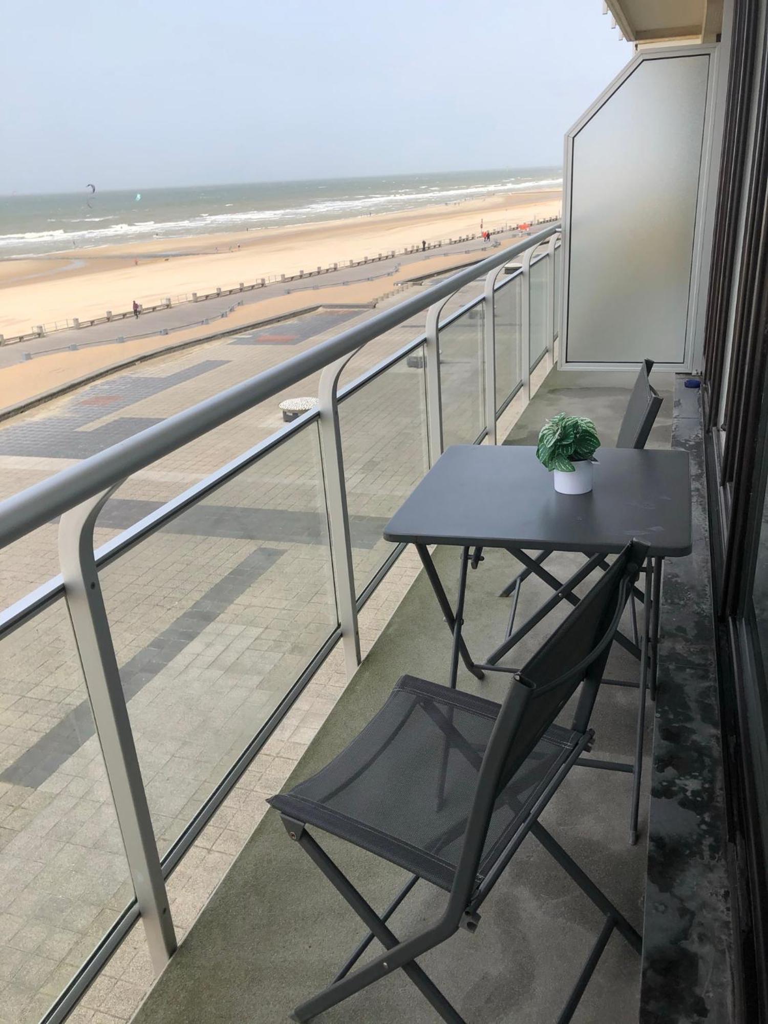 Royal Zeezicht Oostende Apartment ภายนอก รูปภาพ